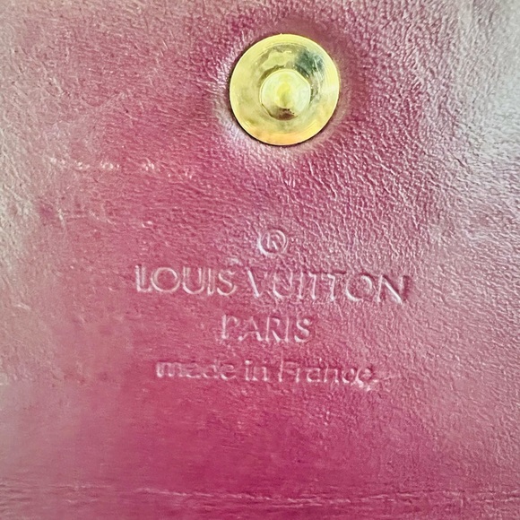 SOLD-Authentic Louis Vuitton Vernis Portefeuille Sarah Wallet Purple - Picture 10 of 14